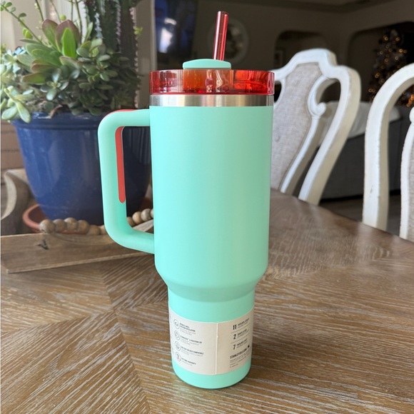 Stanley x Moolah DSG exclusive 40oz Quencher NWT - Picture 3 of 8